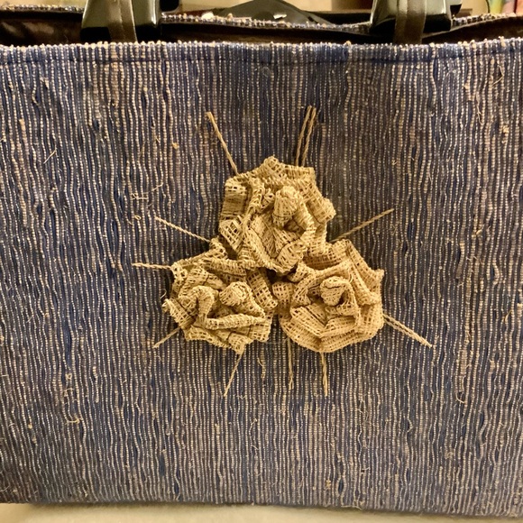 SALE NWOT ladies’ straw tote, bag, purse, w/handle - Picture 3 of 7